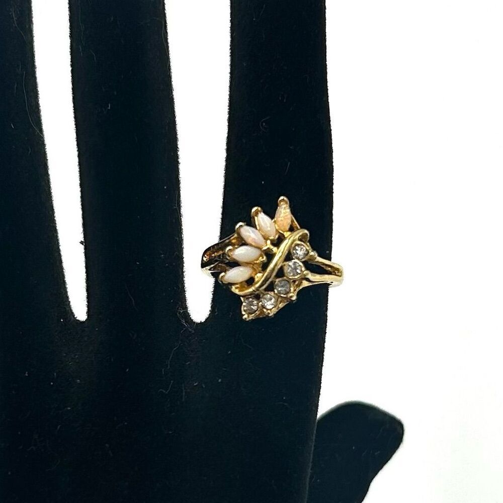 Vintage Uncas Faux Opal & Rhinestone Cocktail Ring Size 7 Women's